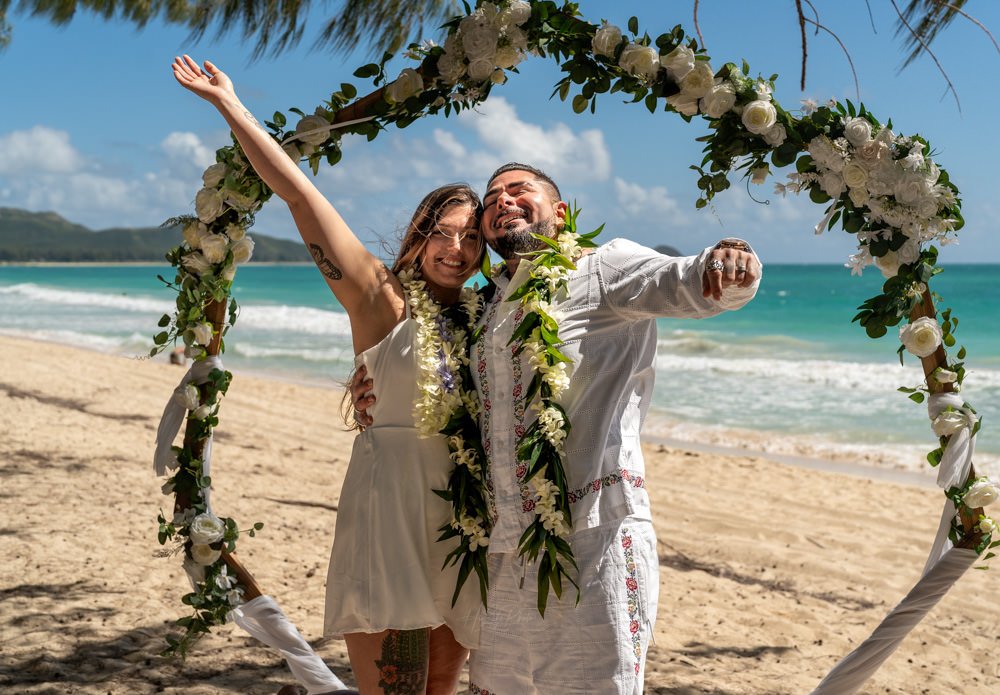 Elopement photography session at Waimanalo beach park, on the east side of Honolulu. Photographers love doing couples photography here due to it's scenic views.